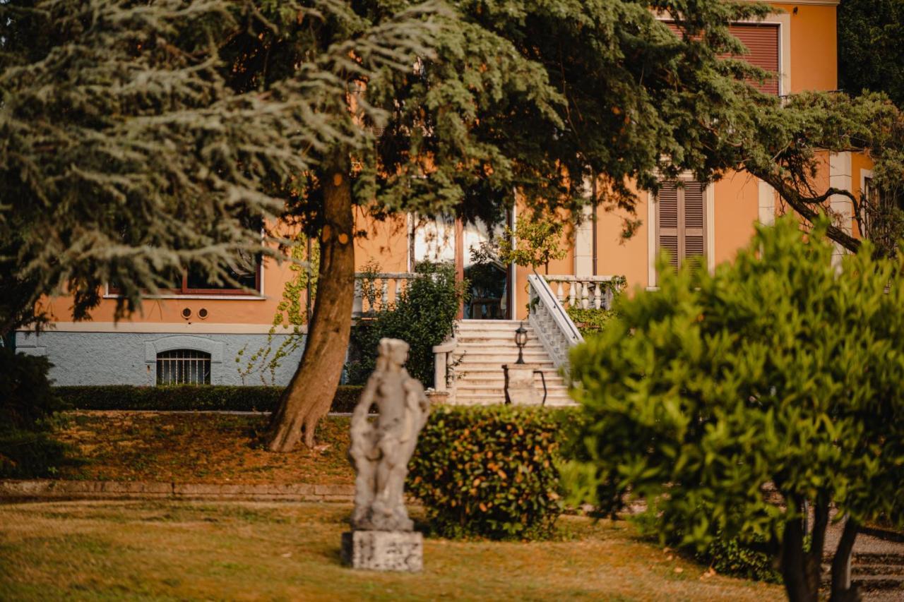 Villa Mimosa Au Lac - Estella Hotels Italia 토스콜라노마데노 외부 사진