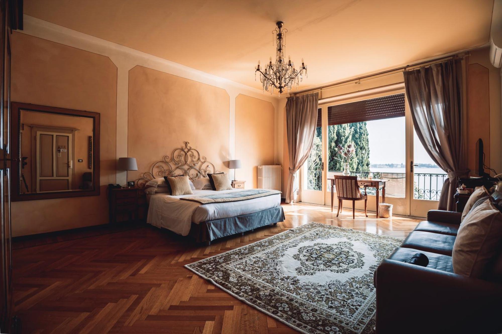 Villa Mimosa Au Lac - Estella Hotels Italia 토스콜라노마데노 외부 사진